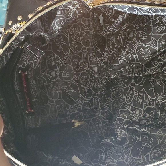 Betsey Johnson duffle bag - Picture 2 of 3